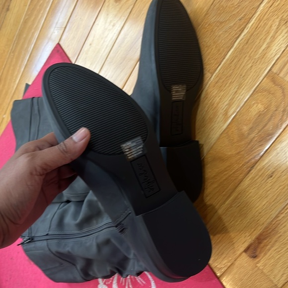 🎄Style and Co. gray knee boots - Picture 3 of 3